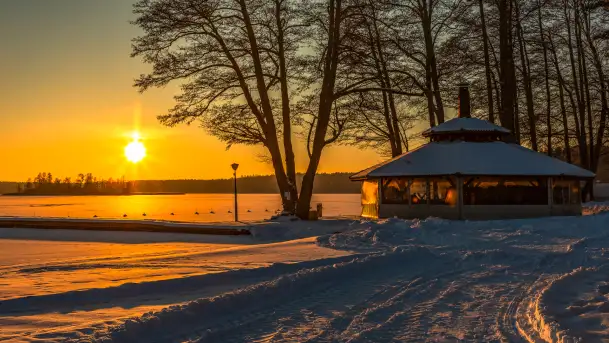 Zachód słońca nad jeziorem Nidzki, Pod Dębem, styczeń 2026 r.