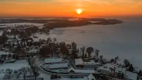 Zachód słońca nad jeziorem Śniardwy z drona, styczeń 2026 r. - zdjęcie 9