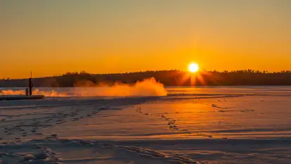 Zachód słońca nad jeziorem Bełdany, luty 2026 r.