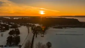 Zachód słońca nad jeziorem Kisajno z drona, Pierkunowo, luty 2026 r. - zdjęcie 37