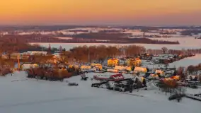 Zachód słońca nad jeziorem Kisajno z drona, Pierkunowo, luty 2026 r. - zdjęcie 13