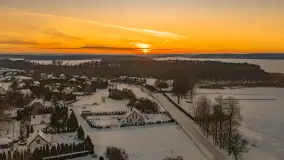 Zachód słońca nad jeziorem Kisajno z drona, Pierkunowo, luty 2026 r. - zdjęcie 25
