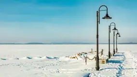 Marina Śniardwy i największe polskie jezioro w zimowej scenerii, styczeń 2026 r. - zdjęcie 13