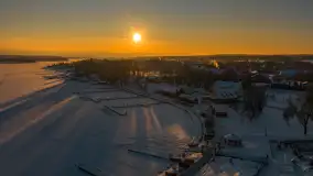 Zachód słońca nad jeziorem Ryńskim z drona, luty 2026 r. - zdjęcie 8