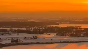 Zachód słońca nad jeziorem Ryńskim z drona, luty 2026 r. - zdjęcie 3