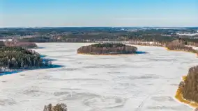 Jezioro Jędzelewo i Stare Juchy z lotu ptaka w zimowej scenerii, luty 2026 r. - zdjęcie 29