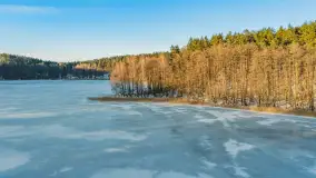 Zimowy wieczór nad jeziorem Tyrkło z drona, luty 2026 r. - zdjęcie 21