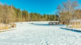 Zimowa wersja plaży w Starych Juchach, jezioro Jędzelewo - zdjęcie 22