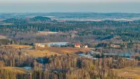 Przedwiośnie z drona nad jeziorem Ublik Mały, marzec 2026 r. - zdjęcie 20