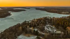 Przedwiośnie z drona, jezioro Kisajno, marzec 2026 r. - zdjęcie 31