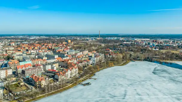 Przedwiośnie w Ełku z drona, okolice ulicy Zamkowej, marzec 2026 r. - zdjęcie 6