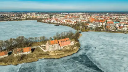 Przedwiośnie w Ełku z drona, okolice ulicy Zamkowej, marzec 2026 r.