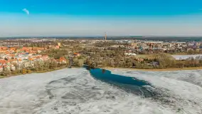 Przedwiośnie w Ełku z drona, okolice ulicy Zamkowej, marzec 2026 r. - zdjęcie 24