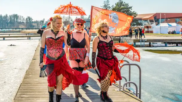 Fotorelacja z VI Zlotu Morsów w Mikołajkach - zdjęcie 4