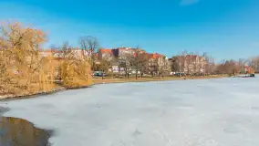 Przedwiośnie w Ełku, spacer w okolicach ulicy Zamkowej - zdjęcie 22