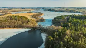 Jeziora Niegocin, Niałk Duży i Mały oraz Wojnowo u progu wiosny, z lotu ptaka - zdjęcie 16
