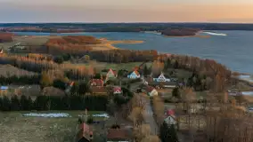 Zachód słońca nad wsią i jeziorem Stręgiel, marzec 2026 r. - zdjęcie 3