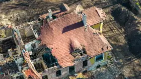 Ruiny pałacu w Mieduniszkach Wielkich, marzec 2026 r. - zdjęcie 5