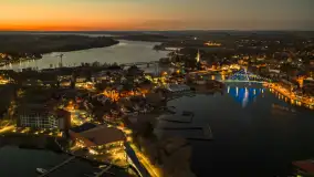 Końcówka dnia w Mikołajkach z drona, kwiecień 2026 r. - zdjęcie 23