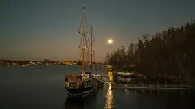 Końcówka dnia w Mikołajkach z drona, kwiecień 2026 r. - zdjęcie 13