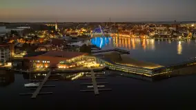 Końcówka dnia w Mikołajkach z drona, kwiecień 2026 r. - zdjęcie 31