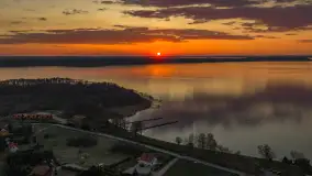 Zachód słońca nad jeziorem Kisajno, Pierkunowo, kwiecień 2026 r. - zdjęcie 10