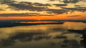 Zachód słońca nad jeziorem Kisajno, Pierkunowo, kwiecień 2026 r. - zdjęcie 1