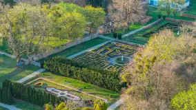 Pałac w Nakomiadach z lotu ptaka, kwiecień 2026 r. - zdjęcie 15