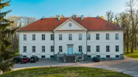 Pałac w Nakomiadach z lotu ptaka, kwiecień 2026 r. - zdjęcie 9