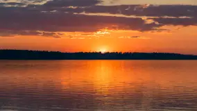 Zachód słońca w Pierkunowie, Kisajno, kwiecień 2026 r. - zdjęcie 1