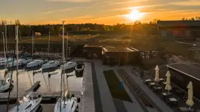 Przystań Nautica i kwietniowy zachód słońca z drona - zdjęcie 19