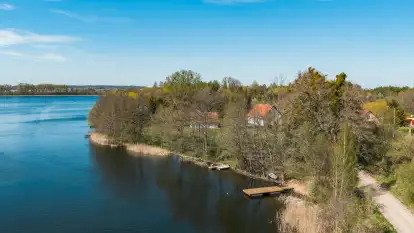 Jezioro Buwełny i wieś Cierzpięty z lotu ptaka, maj 2026 r.
