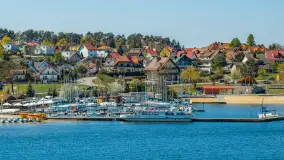 Porty w Wilkasach nad jeziorem Niegocin z drona, maj 2026 r. - zdjęcie 34