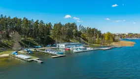 Porty w Wilkasach nad jeziorem Niegocin z drona, maj 2026 r. - zdjęcie 4