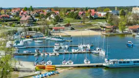 Porty w Wilkasach nad jeziorem Niegocin z drona, maj 2026 r. - zdjęcie 12