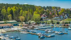 Porty w Wilkasach nad jeziorem Niegocin z drona, maj 2026 r. - zdjęcie 6
