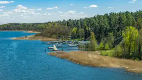 Porty w Wilkasach nad jeziorem Niegocin z drona, maj 2026 r. - zdjęcie 31