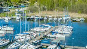 Porty w Wilkasach nad jeziorem Niegocin z drona, maj 2026 r. - zdjęcie 20