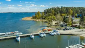 Porty w Wilkasach nad jeziorem Niegocin z drona, maj 2026 r. - zdjęcie 19