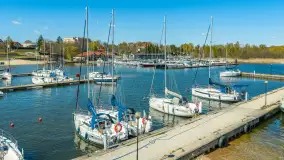 Porty w Wilkasach nad jeziorem Niegocin z drona, maj 2026 r. - zdjęcie 35
