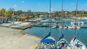 Porty w Wilkasach nad jeziorem Niegocin z drona, maj 2026 r. - zdjęcie 27