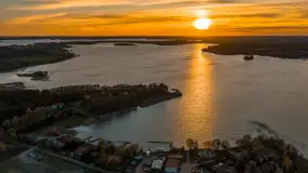 Wiosenny zachód słońca nad jeziorem Święcajty w Ogonkach - zdjęcie 37