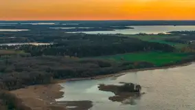 Wiosenny zachód słońca nad jeziorem Święcajty w Ogonkach - zdjęcie 12