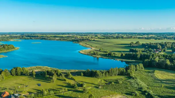 Jezioro Pozezdrze z lotu ptaka, czerwiec 2026 r.