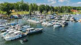 Zatoka Tracz, jezioro Kisajno i port Stranda, lipiec 2026 r. - zdjęcie 11