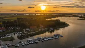 Zachód słońca nad jeziorem Górkło, Marina Górkło, lipiec 2026 r. - zdjęcie 21