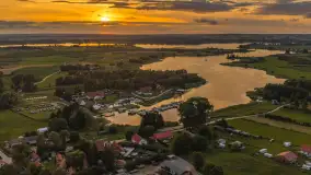 Zachód słońca nad jeziorem Górkło, Marina Górkło, lipiec 2026 r. - zdjęcie 34