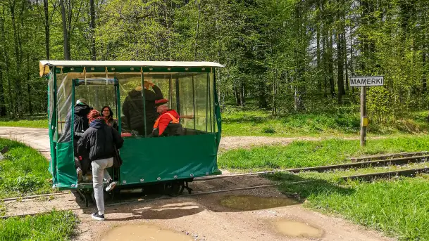 Zdjęcia: Drezyny, historia i Mazury. Węgorzewscy pasjonaci kolei budują lokalną markę - zdjęcie 1