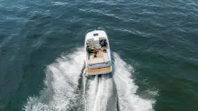 Bayliner VR6 z floty MazuryMyLove — nowoczesna motorówka z Giżycka