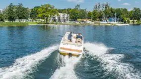 Bayliner VR6 z floty MazuryMyLove — nowoczesna motorówka z Giżycka - zdjęcie 14